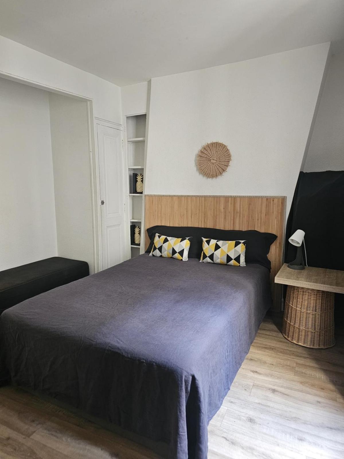 Cozy Apartment In The Heart Of The 10Th Париж Екстериор снимка